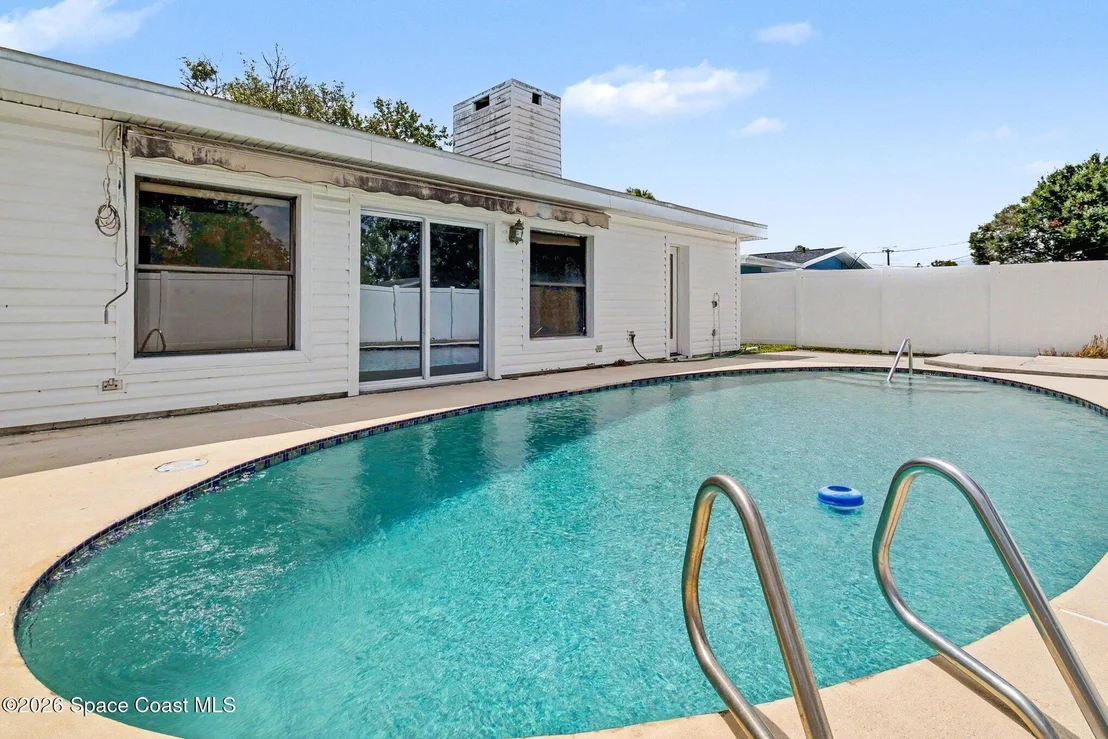 Photo of 748 Clarke Avenue