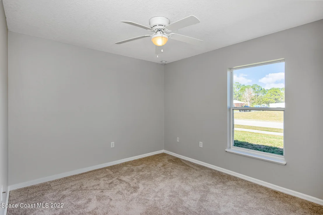 Photo of 1815 Dragon Road SE