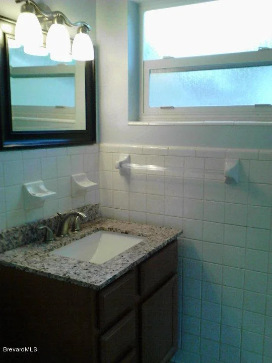 Photo of 2592 Putnam Drive