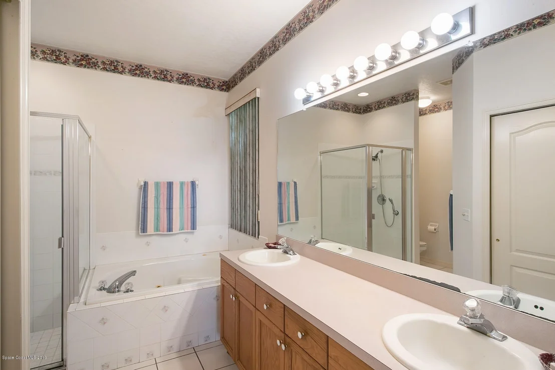 Photo of 4926 Buttonwood Drive