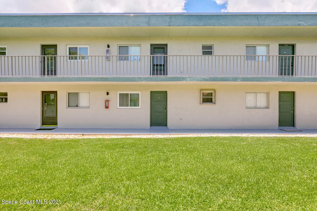 Photo of Unit 122 at 3001 Thrush Drive