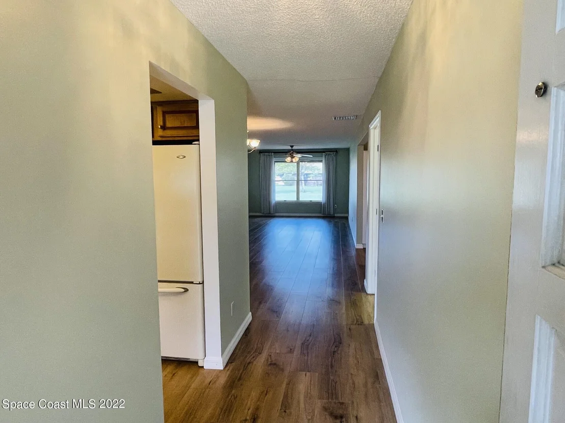 Photo of 216 Chalet Avenue