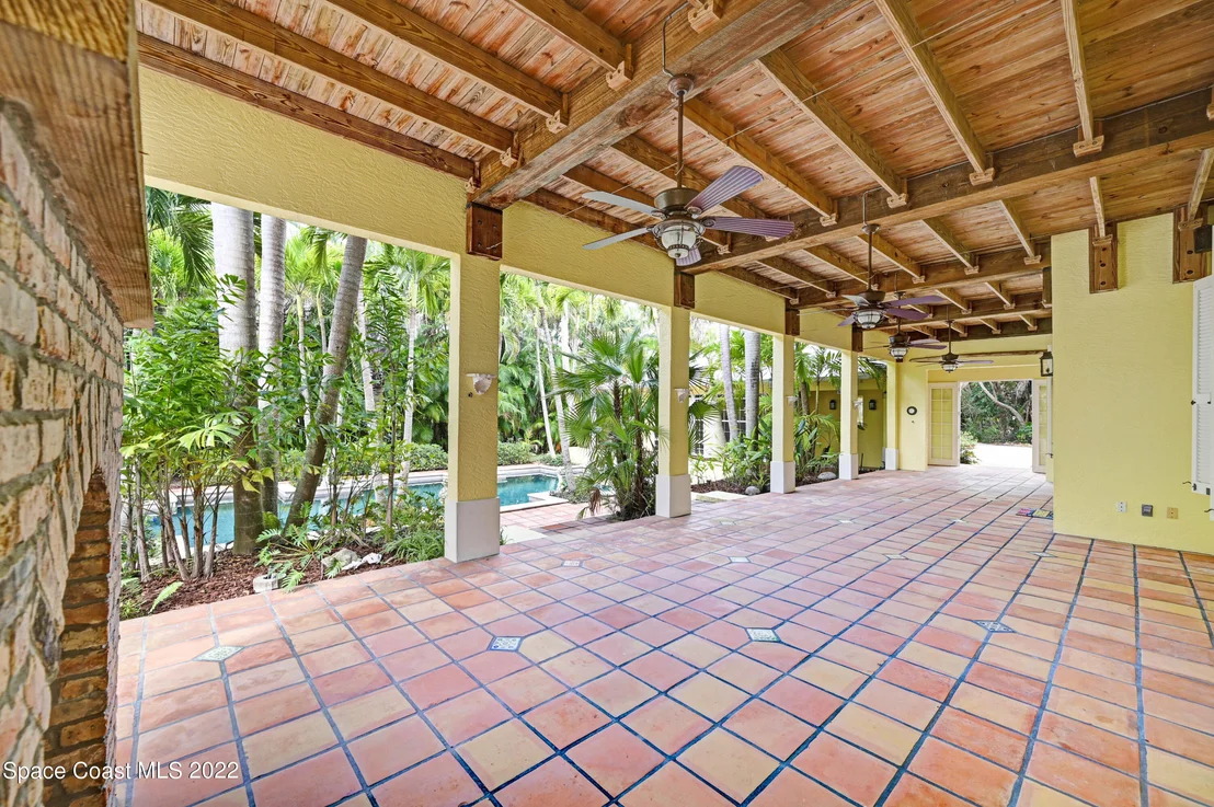 Photo of 155 Bayshore Drive