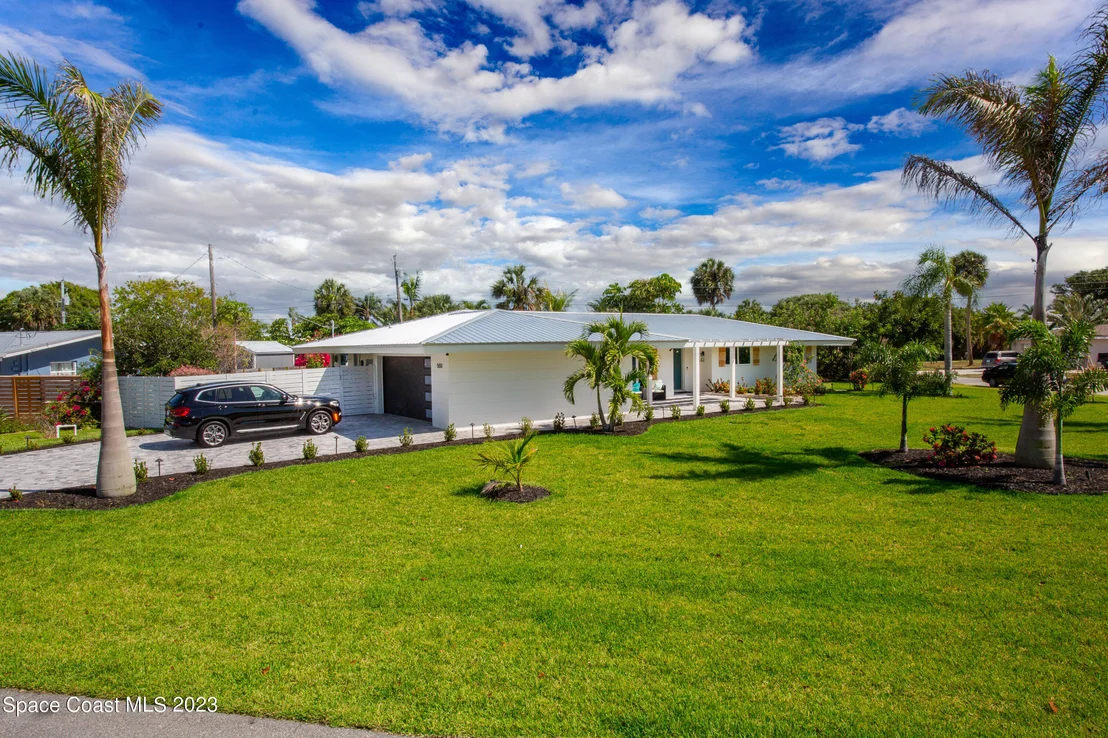 Photo of 500 Hibiscus Trail