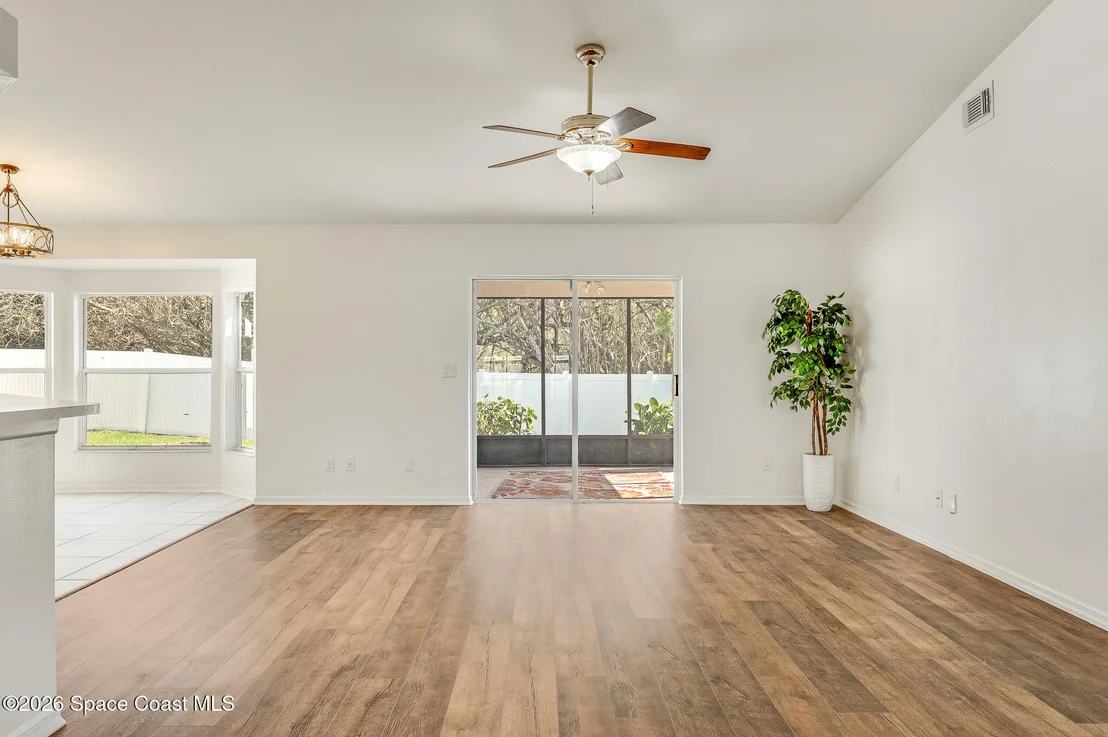 Photo of 883 Del Mar Circle