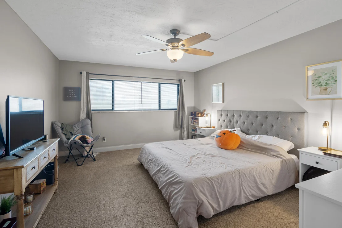 Photo of Unit 1225 at 305 Tangle Run Boulevard
