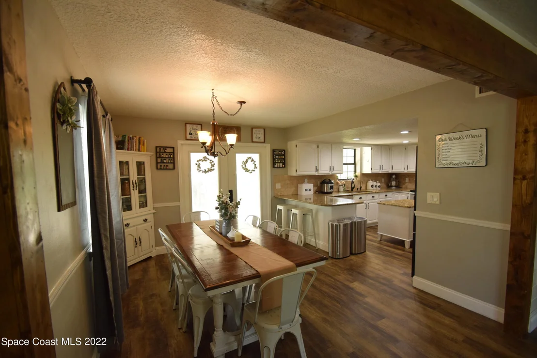 Photo of 1775 Grant Road