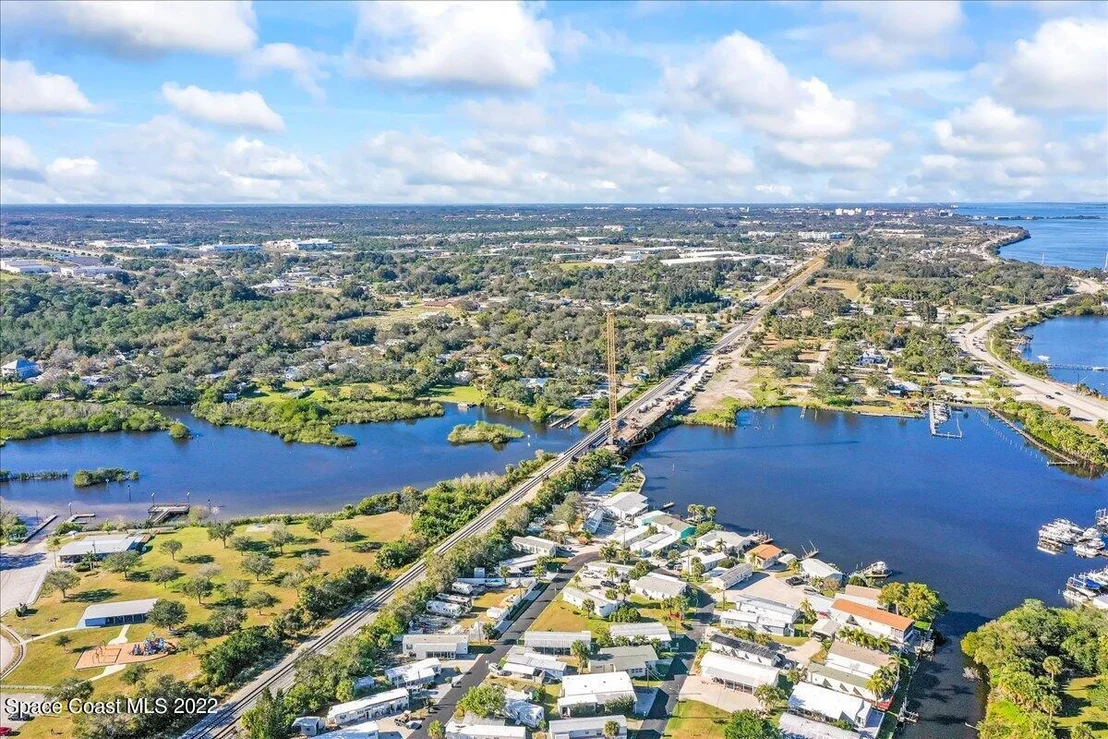 Photo of 3061 Indian River Drive NE