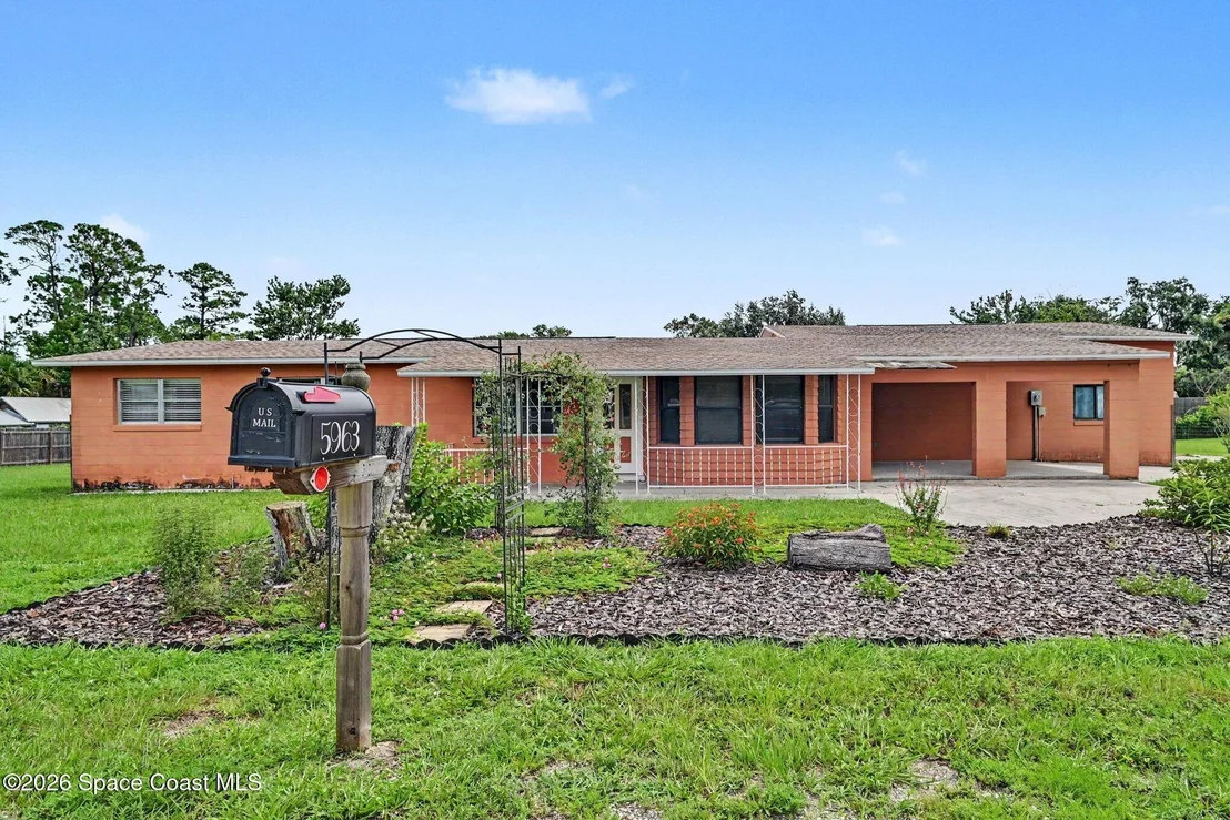 Photo of 5963 Lord Street