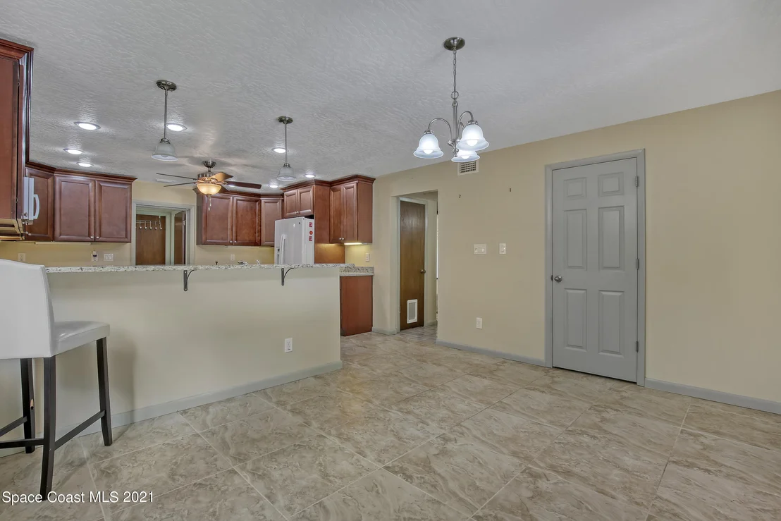 Photo of 2502 Meadow Lane