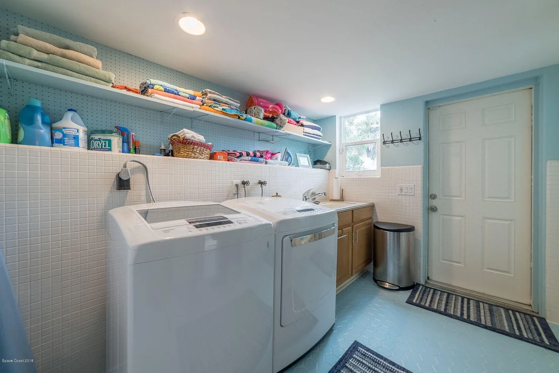 Photo of 1131 Rivermont Drive