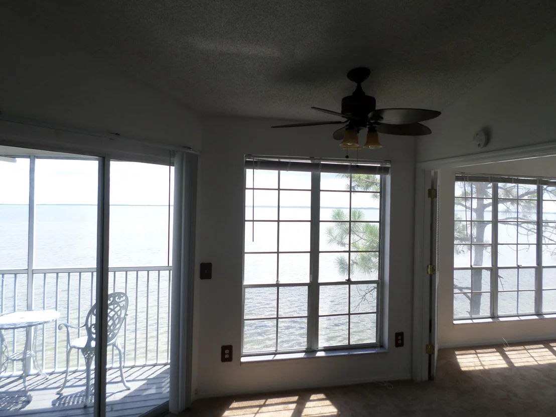 Photo of Unit 204 at 7340 Highway 1