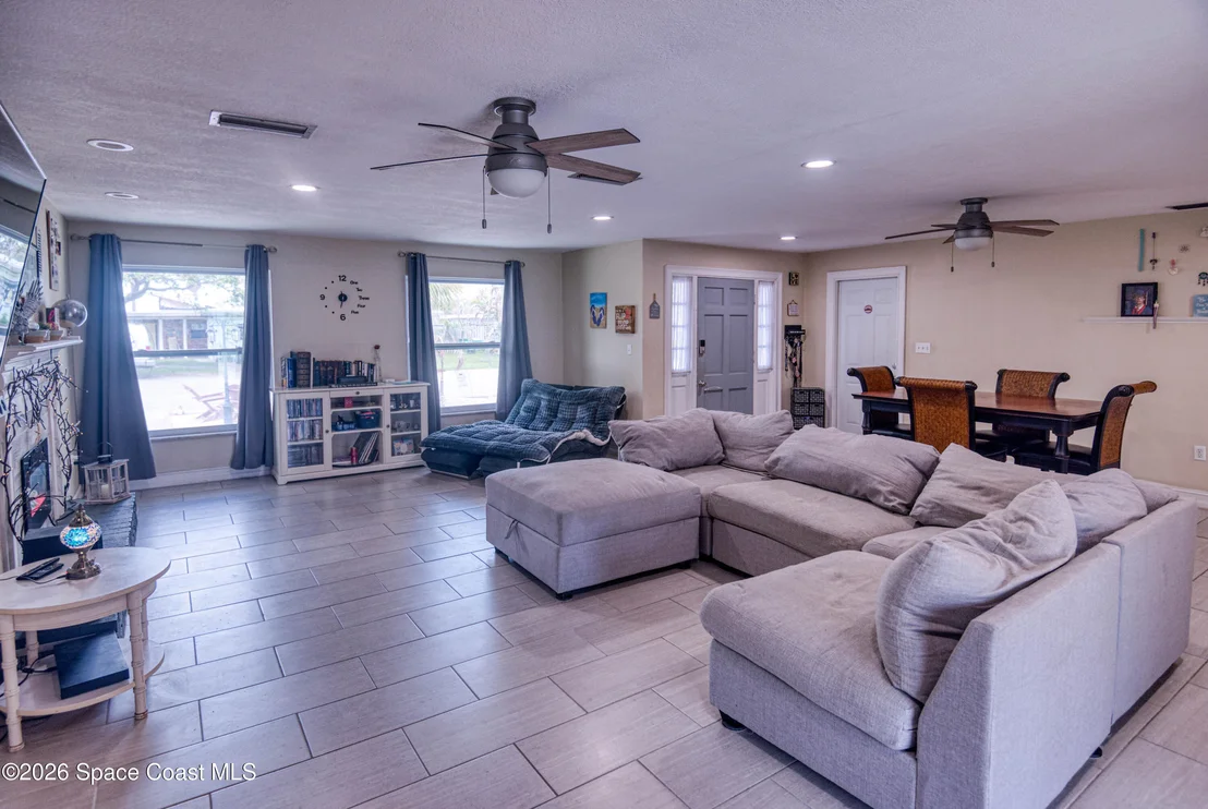 Photo of 122 Sunset Drive