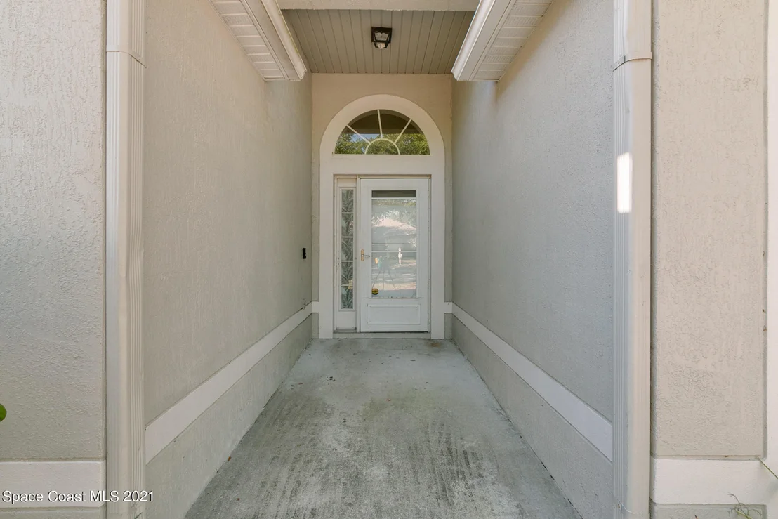 Photo of 8511 Ivanhoe Drive