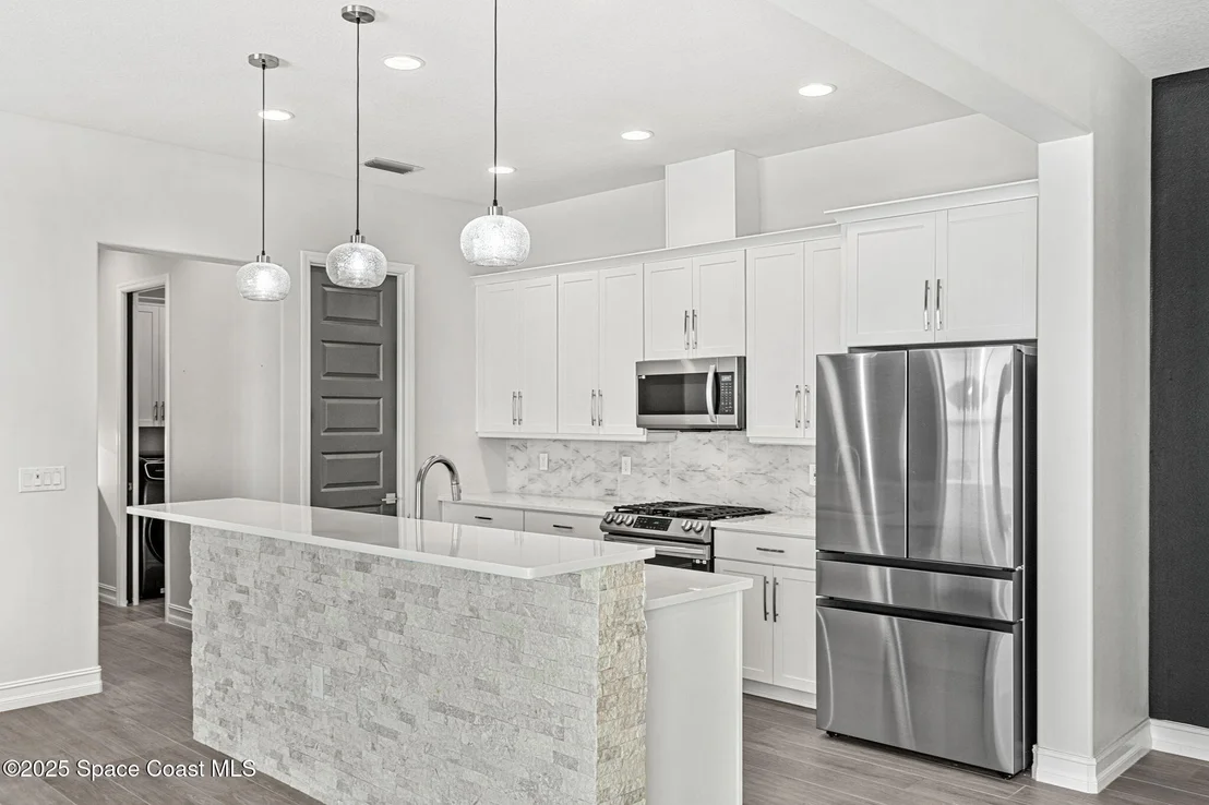 Photo of 2372 Pravny Lane