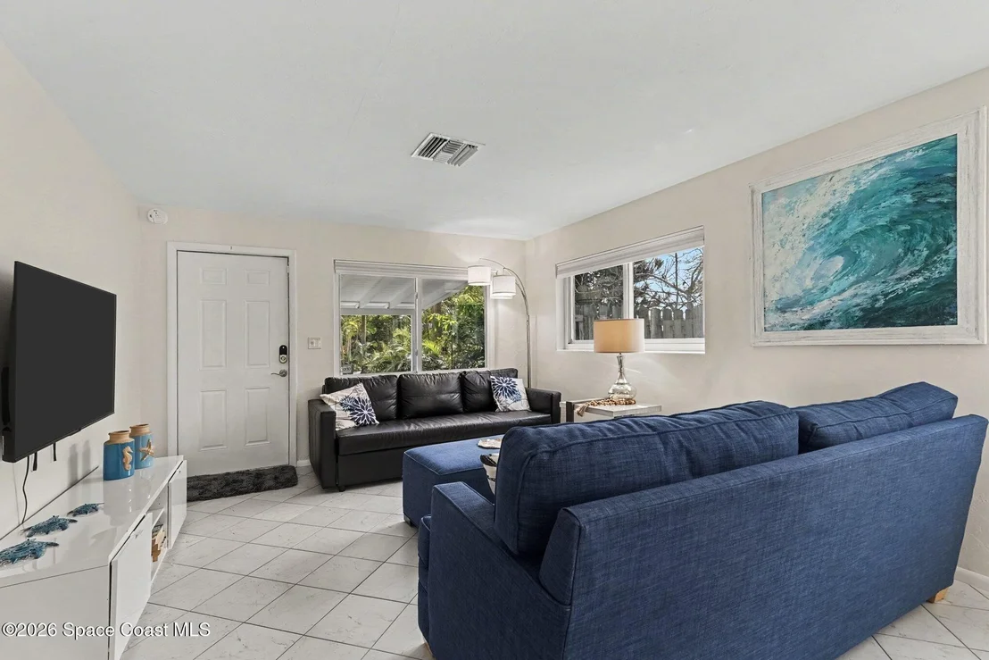 Photo of 302 5th Avenue
