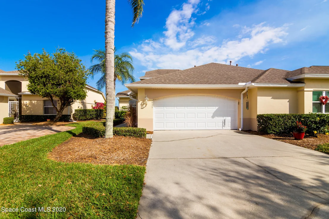 Photo of 1937 Golf Vista Boulevard