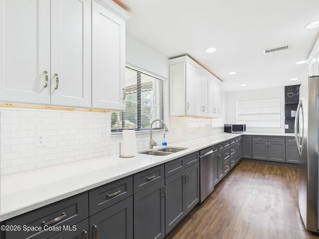 Photo of 662 Vocelle Avenue