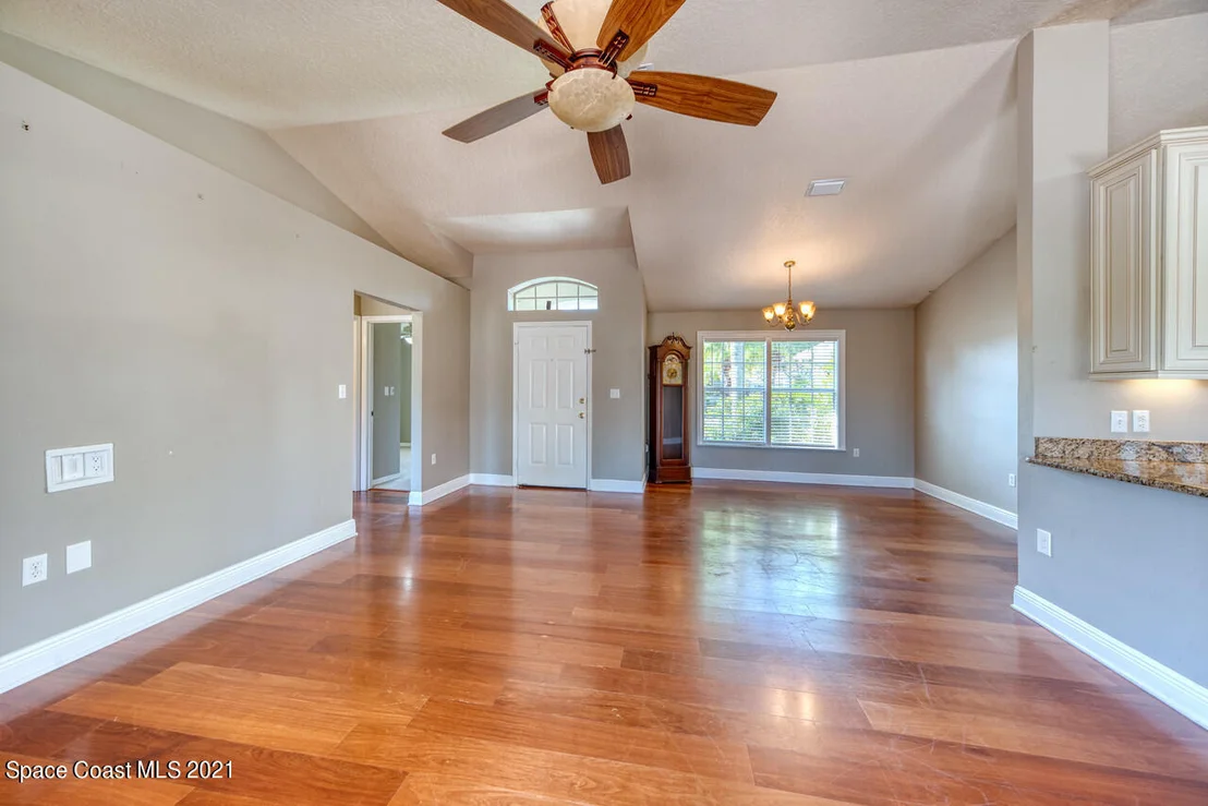 Photo of 5019 Alamanda Drive