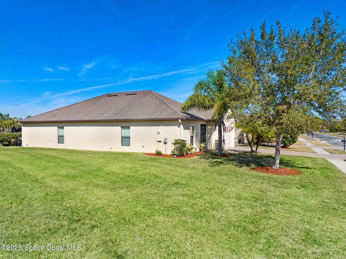 Photo of 1141 Dillard Drive SE