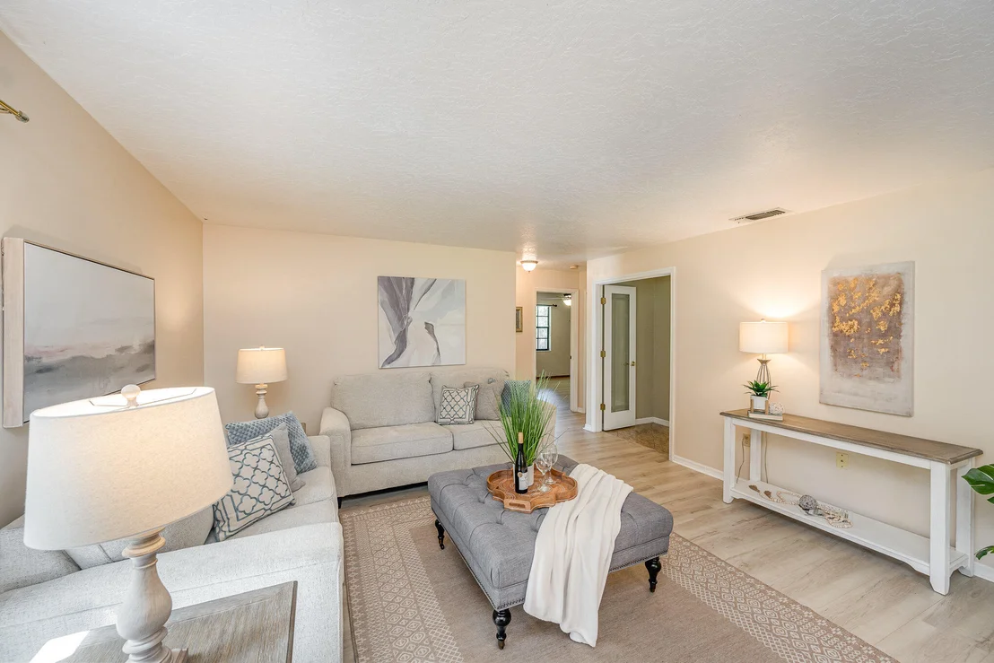 Photo of 1725 Hidden Lake Drive