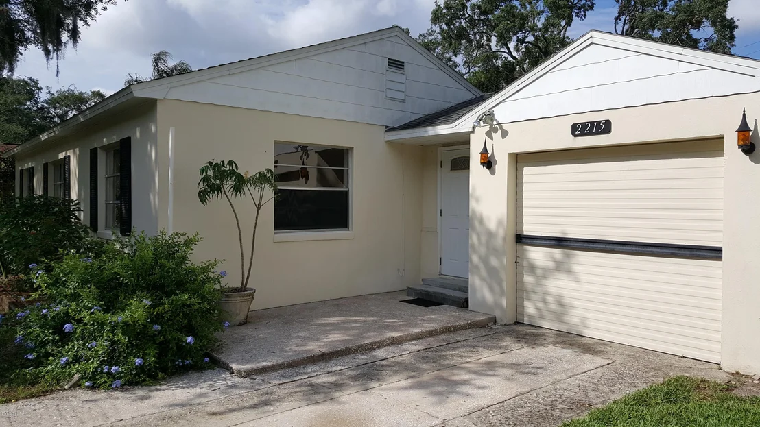 Photo of 2215 Clairemont Drive