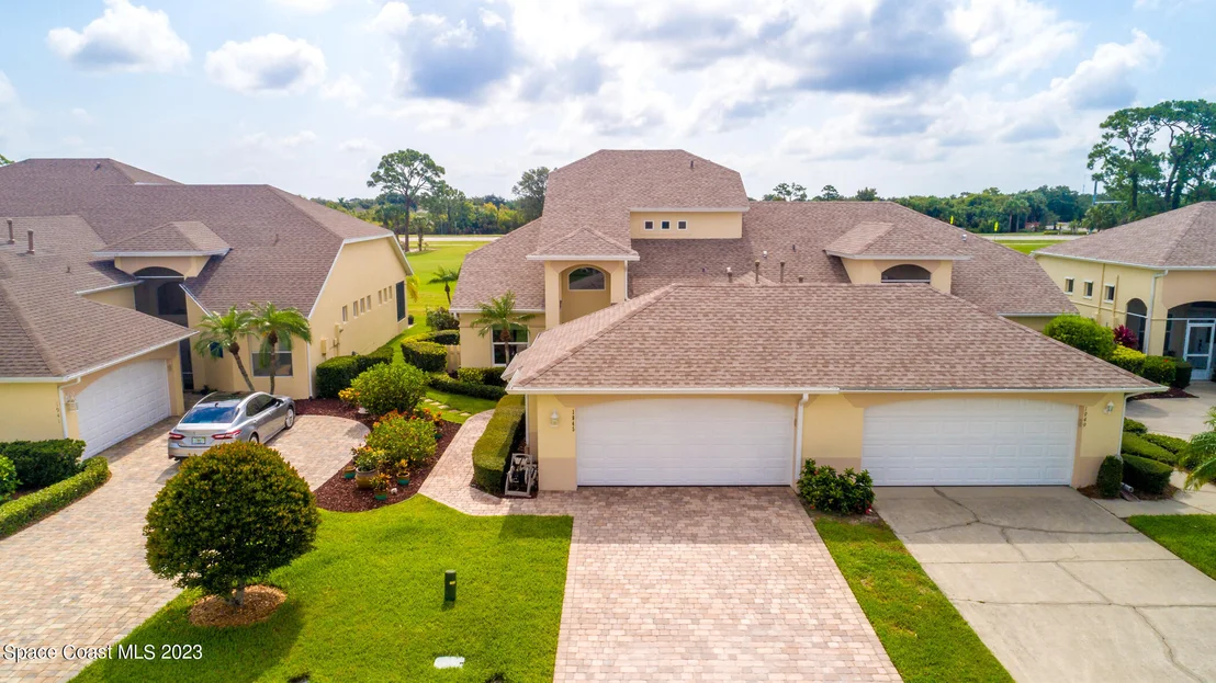 Photo of 1945 Golf Vista Boulevard