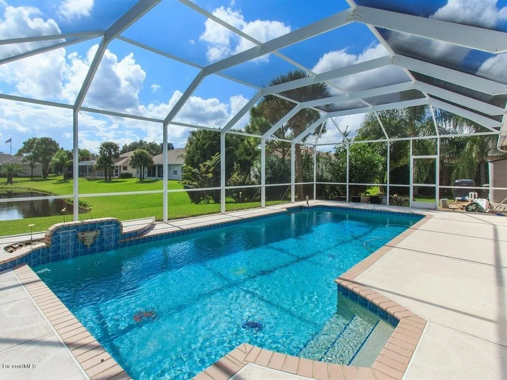 Photo of 933 Spring Oak Drive