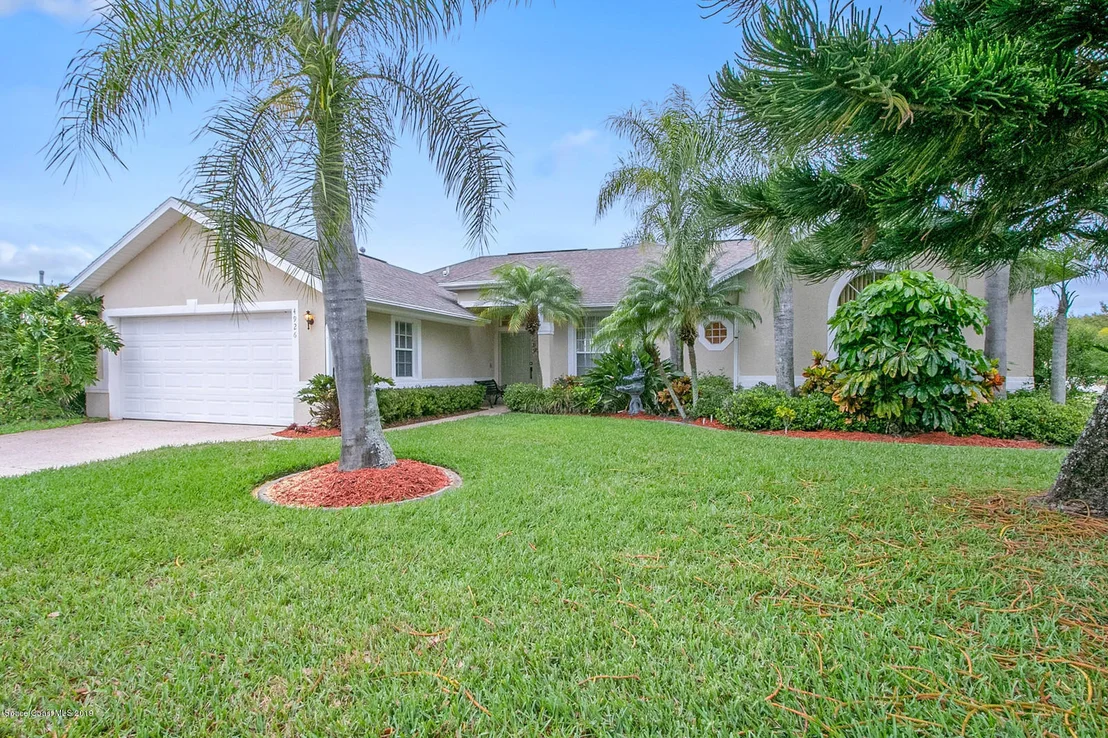 Photo of 4926 Buttonwood Drive