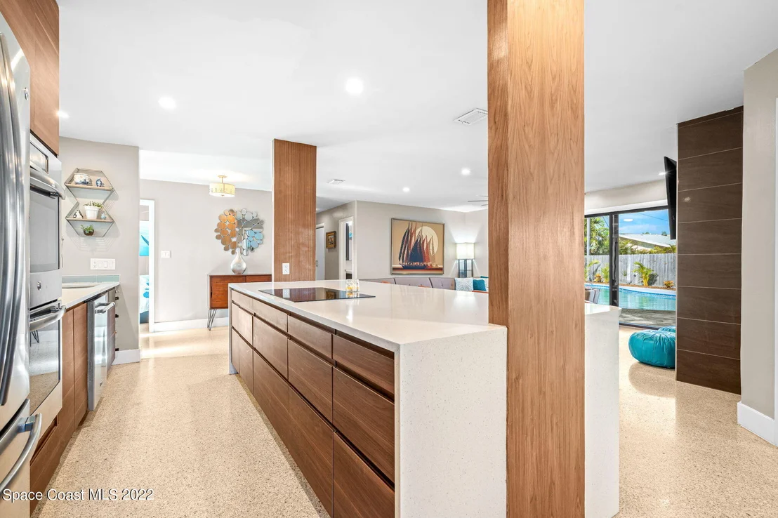Photo of 518 Pine Tree Drive