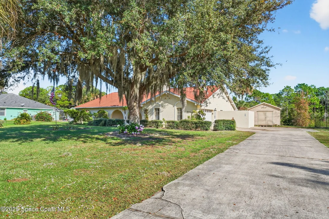 Photo of 8074 Windover Way