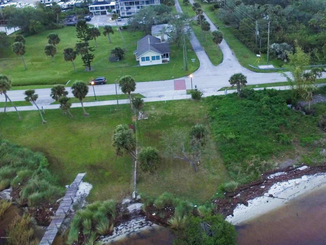 Photo of 1690 Indian River Drive