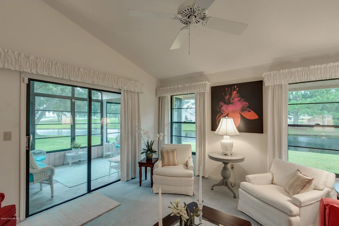 Photo of 906 Ridge Lake Drive