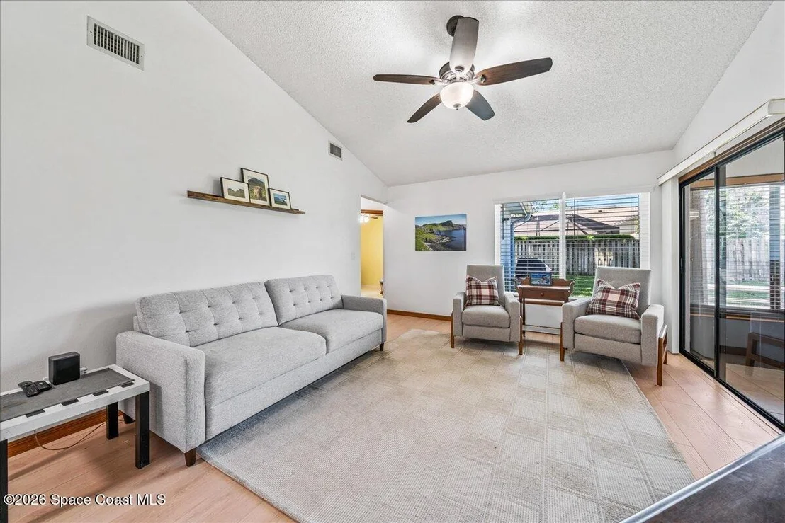 Photo of 2794 Nobility Avenue