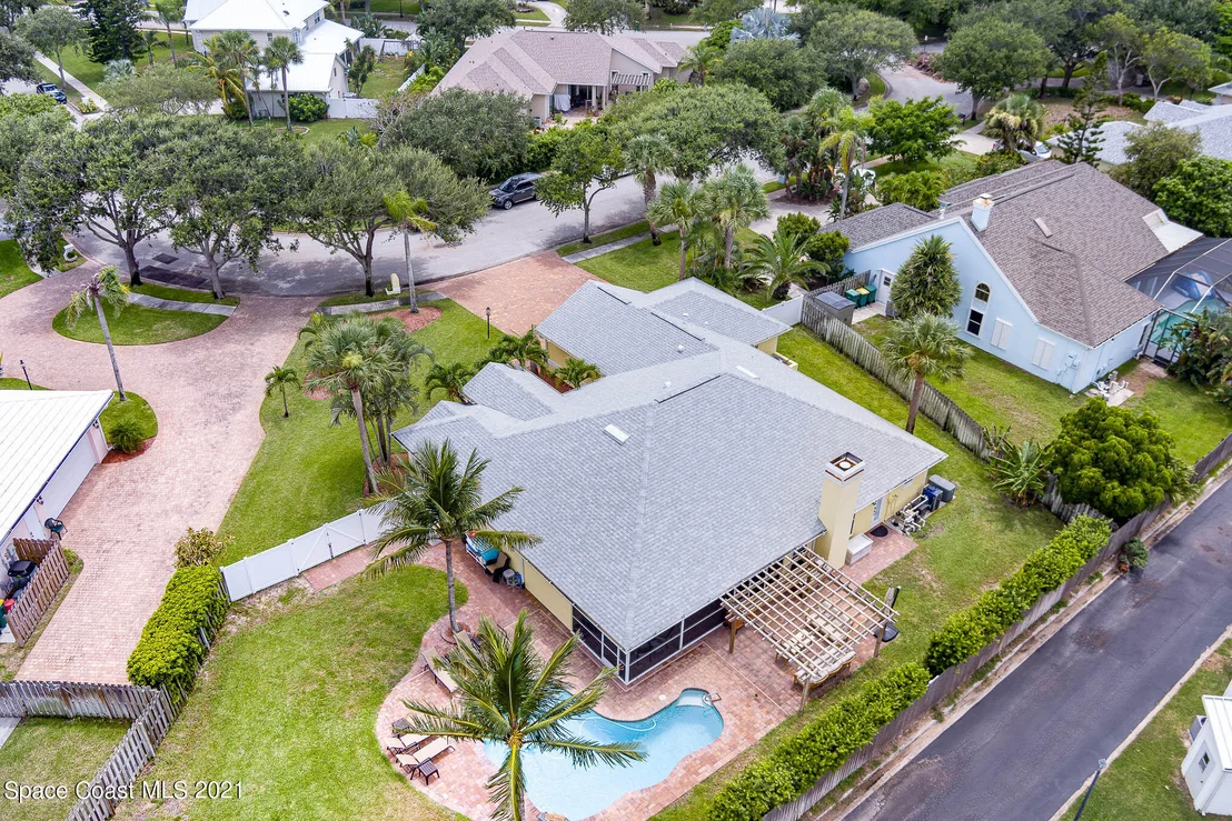 Photo of 243 Peregrine Drive