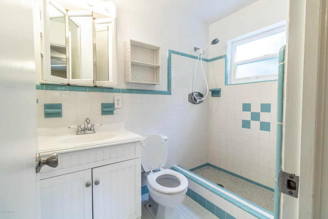 Photo of 1127 Pine Tree Drive