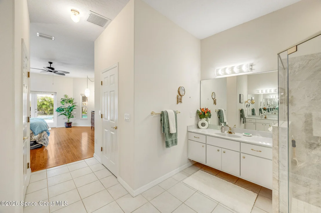 Photo of 370 Normandy Drive