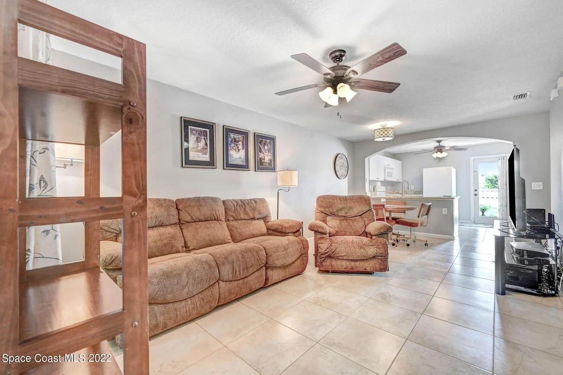 Photo of Unit 103 at 855 Luminary Circle