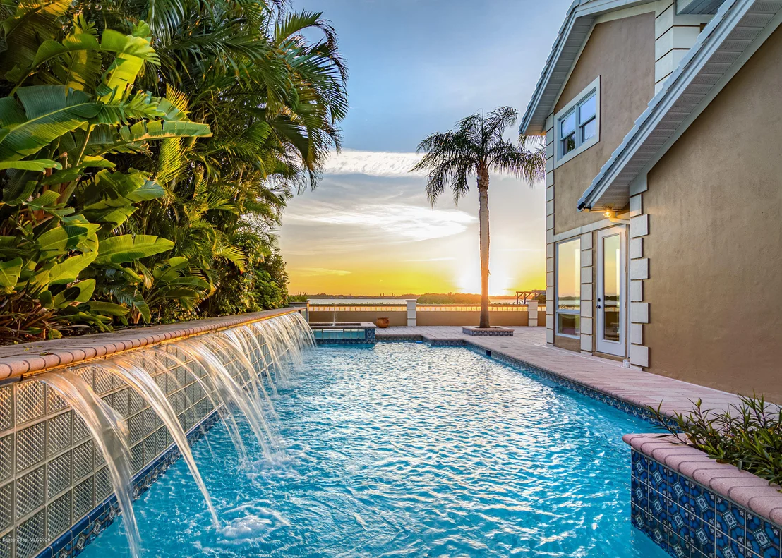 Photo of 454 Lanternback Island Drive