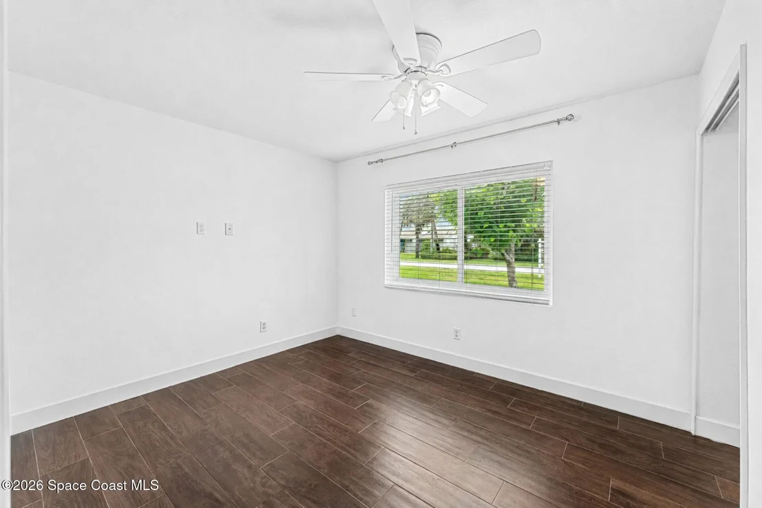 Photo of 403 12th Avenue