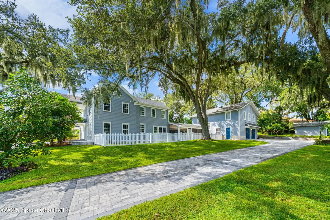 Photo of 875 N Indian River Drive