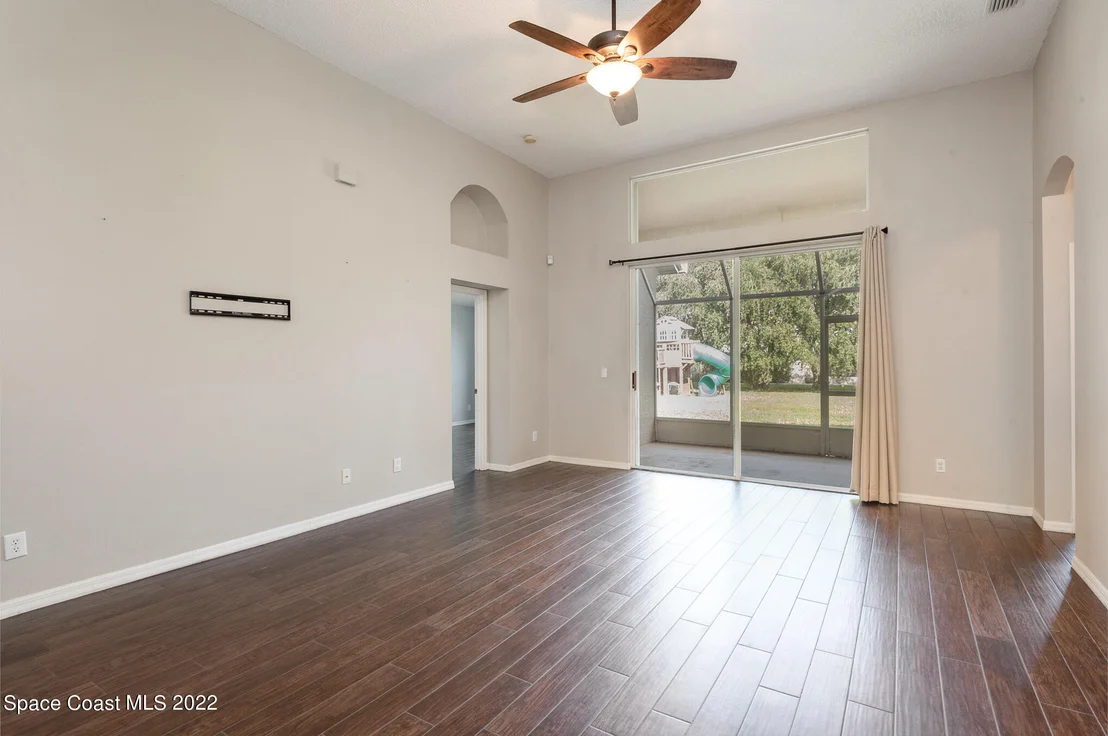 Photo of 1600 Tailfeather Court