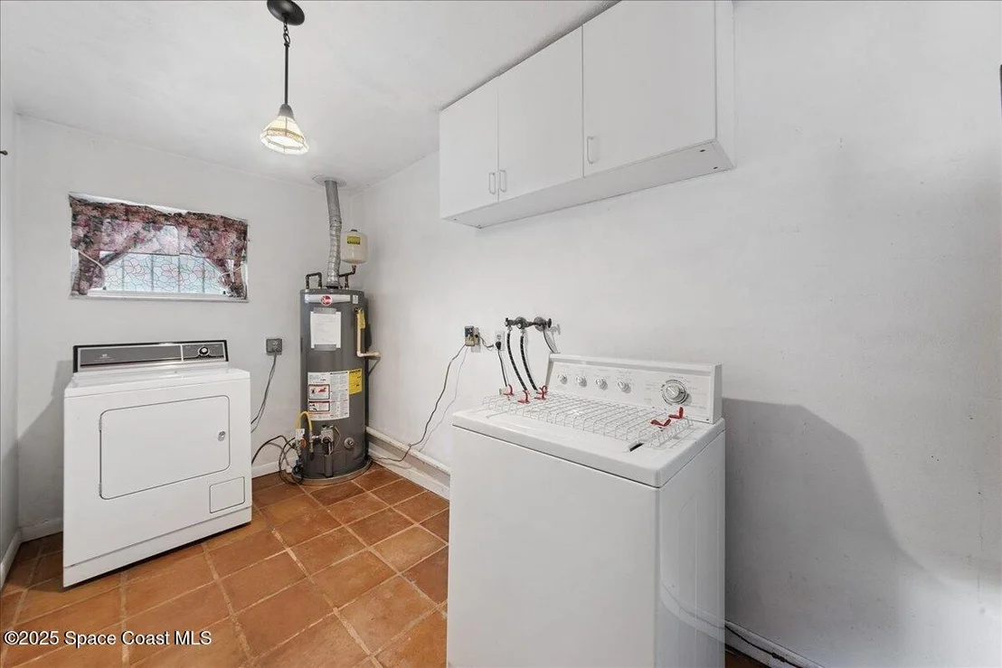 Photo of 979 Bouganvillea Drive