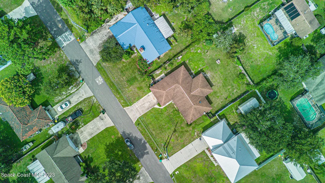 Photo of 4630 Robert Street