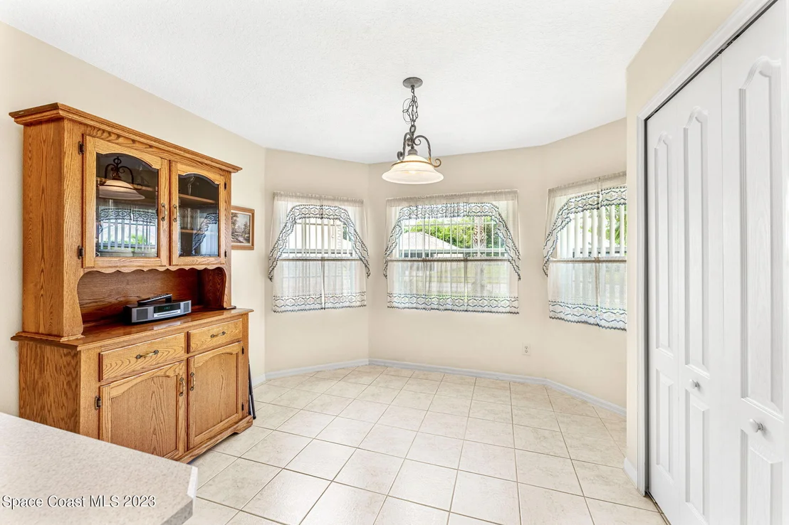 Photo of 1027 Pine Creek Circle NE