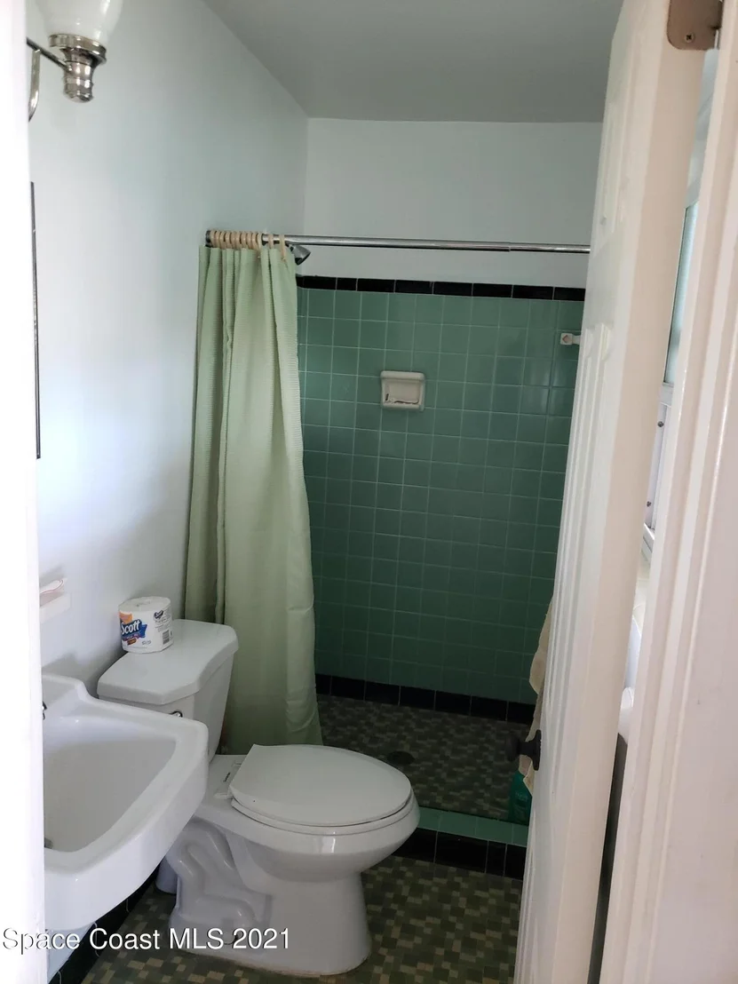 Photo of 1050 Myrtle Lane