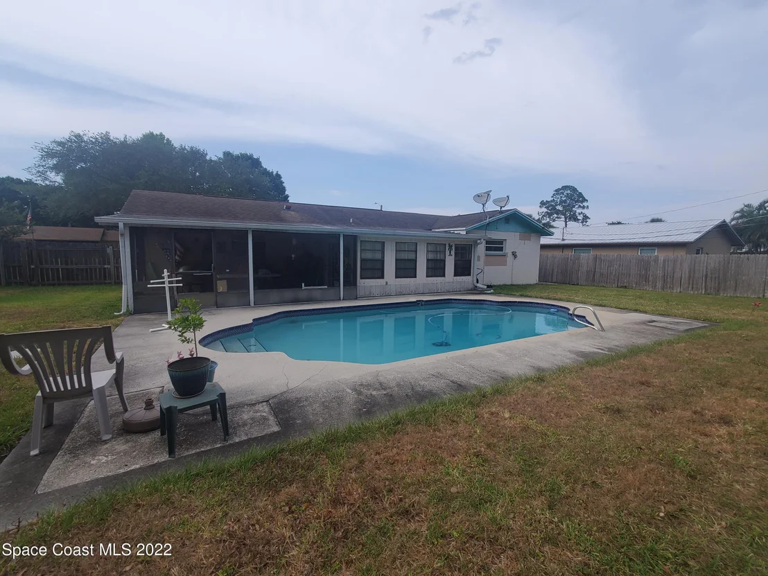Photo of 1003 Albin Street