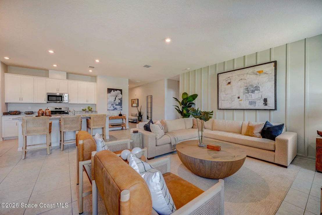 Photo of 1142 Banff Drive NE