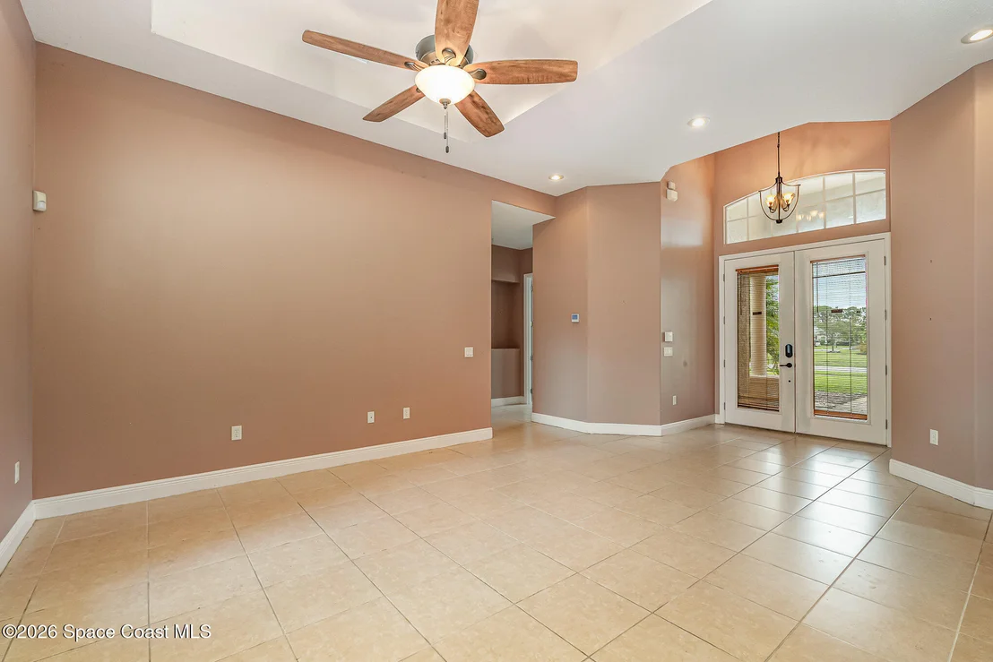 Photo of 291 Devlin Court SE