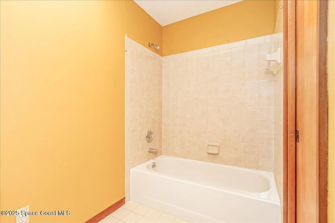 Photo of 883 Ridge Lake Drive